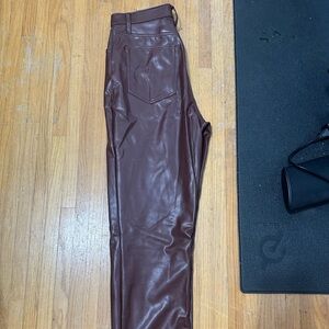 ABERCROMBIE 90s Straight Ultra High Rise Leather Pants